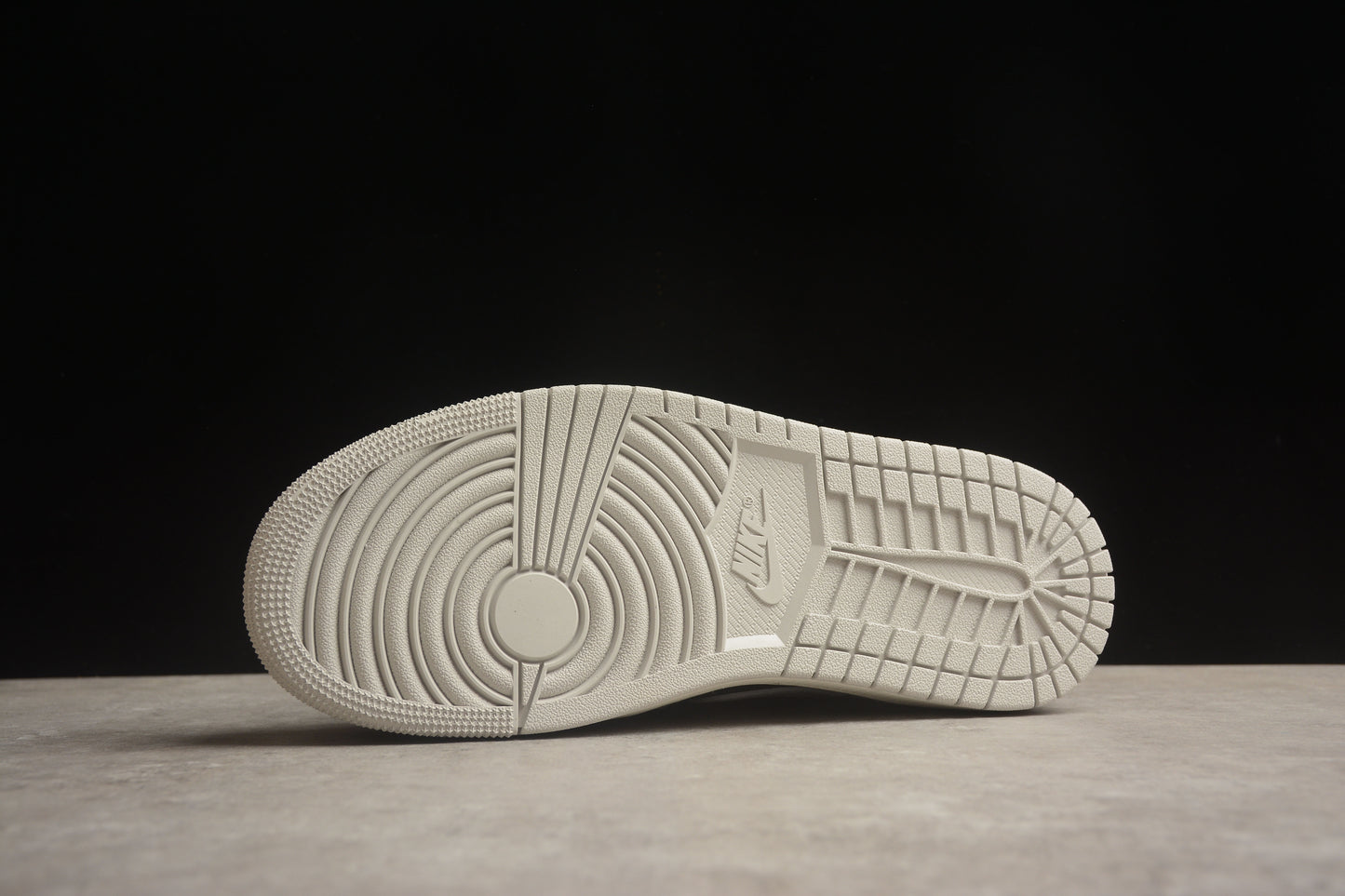 Nike Air Jordan 1 Low CZ0790-001