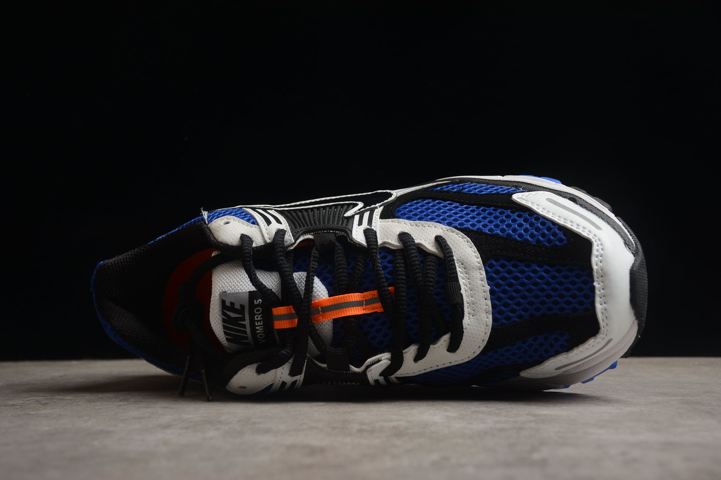 NIKE Zoom Vomero 5 C11684 100
