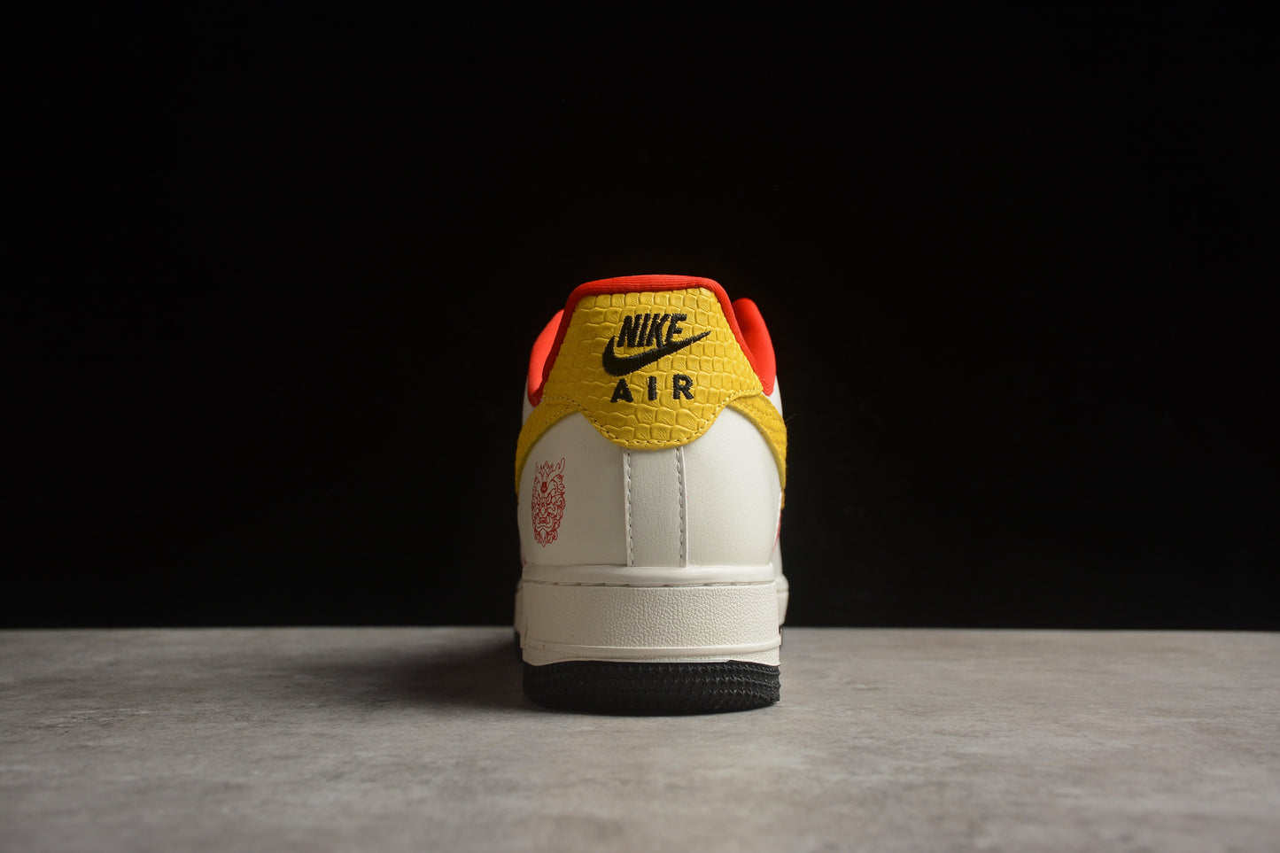 Nike Air Force 1 LX1988-001