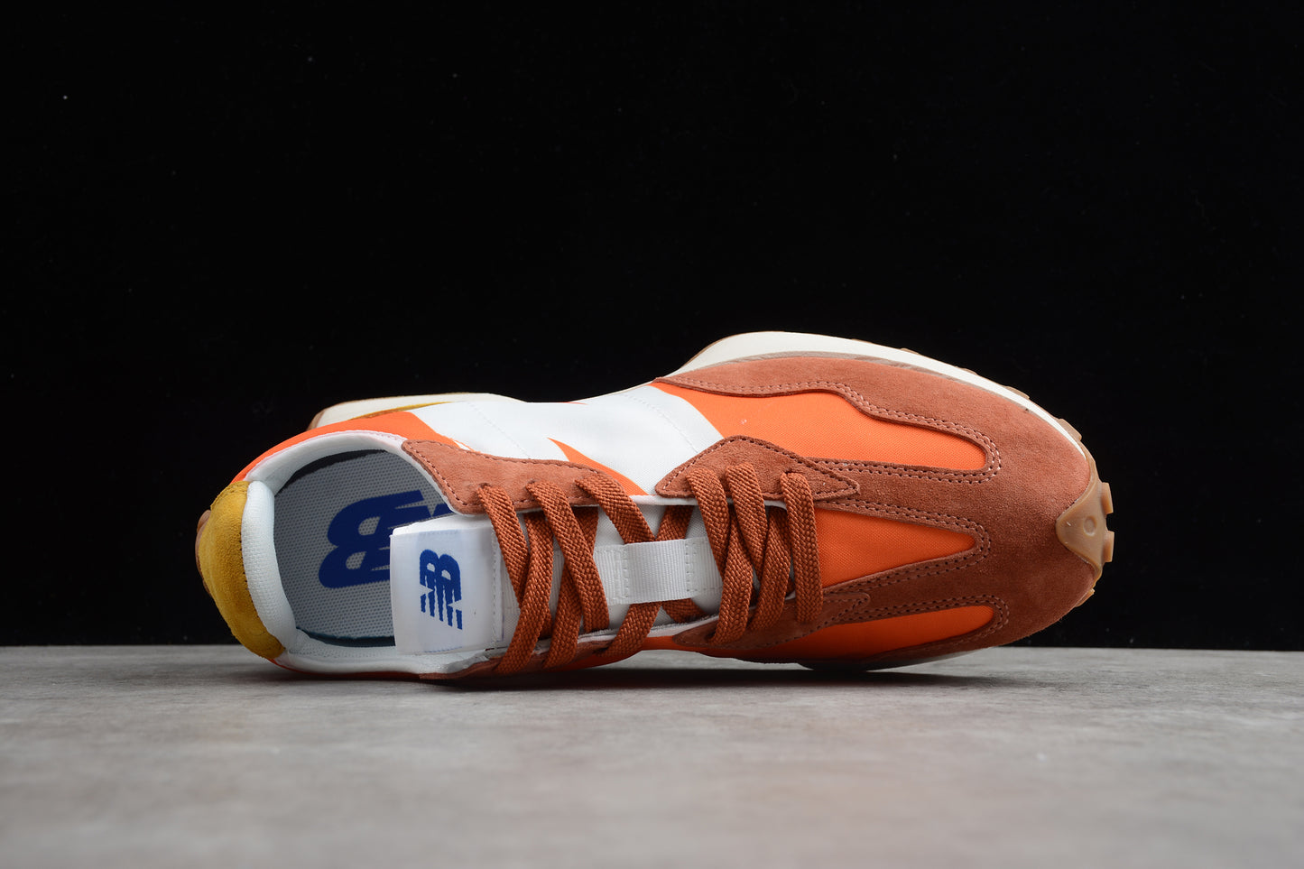 New Balance MS327CLA