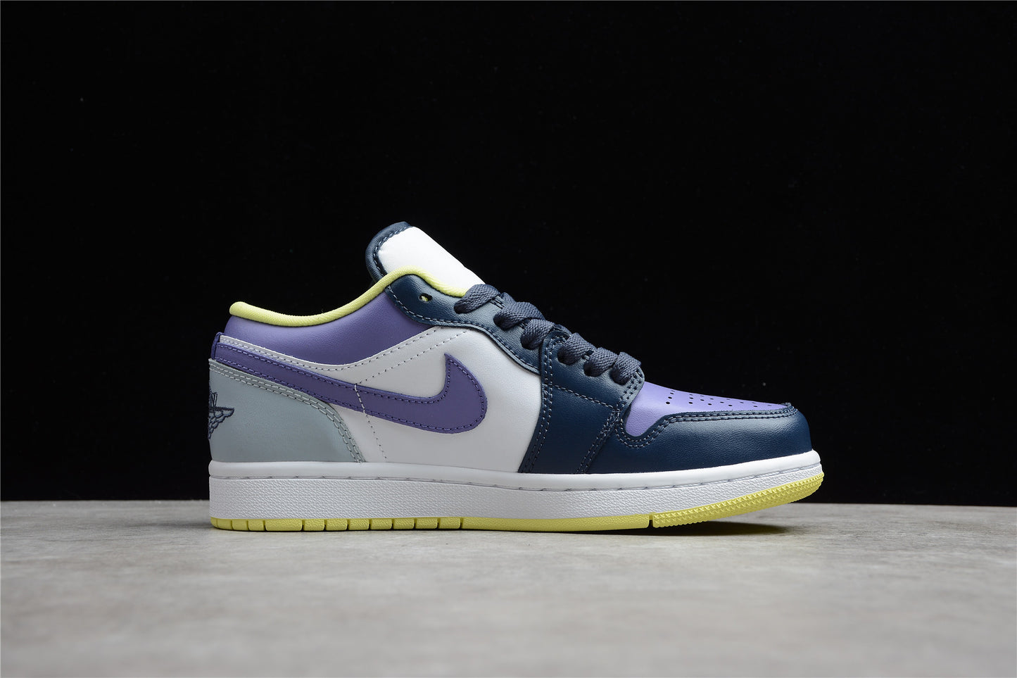 Nike Air Jordan 1 Low DJ4342-400