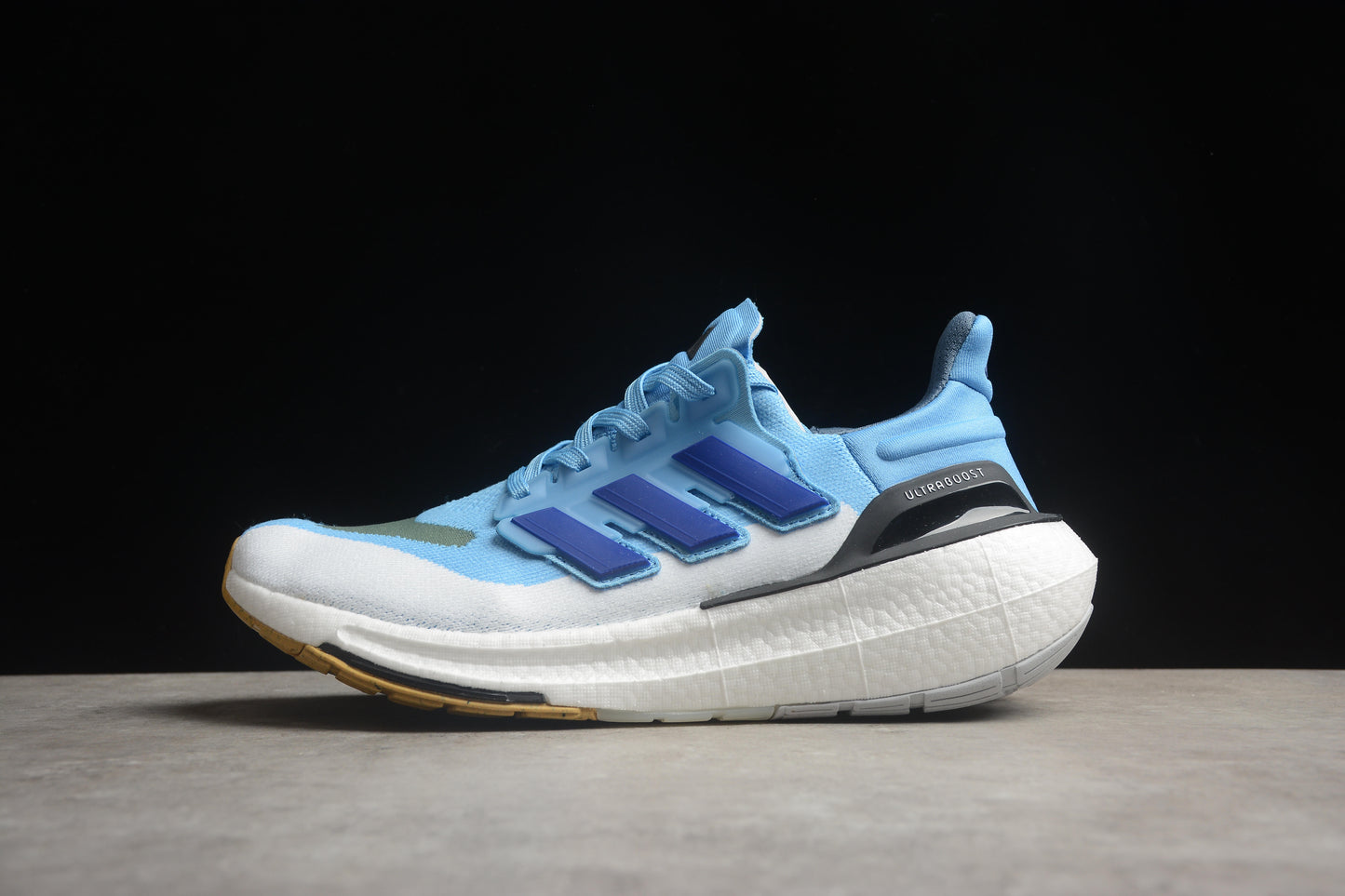Adidas Pure Boost 23 ID5323