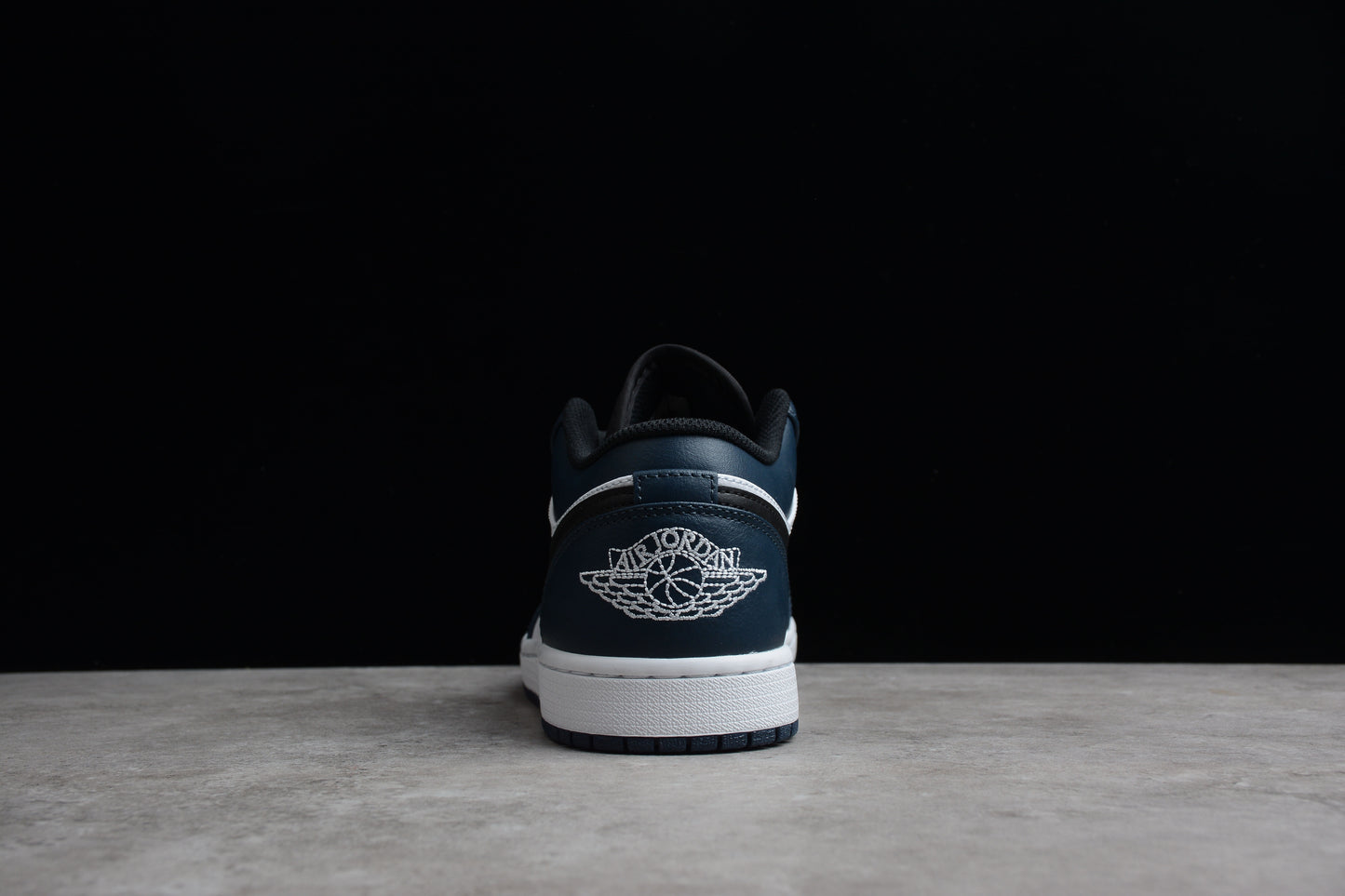 Nike Air Jordan 1 Low 553558-411