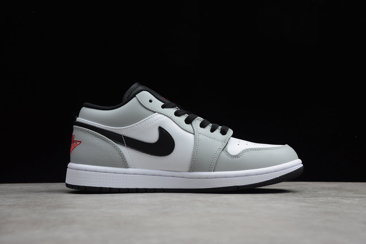 Nike Air Jordan 1 Low 553558-030