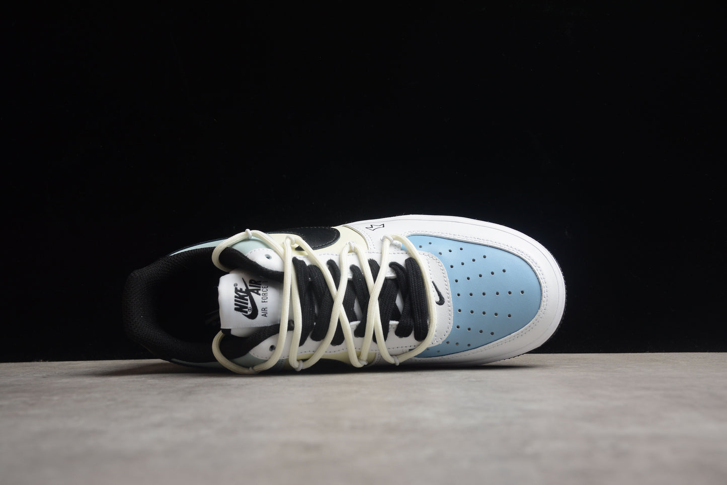 Nike Air Force 1 DH7561-102