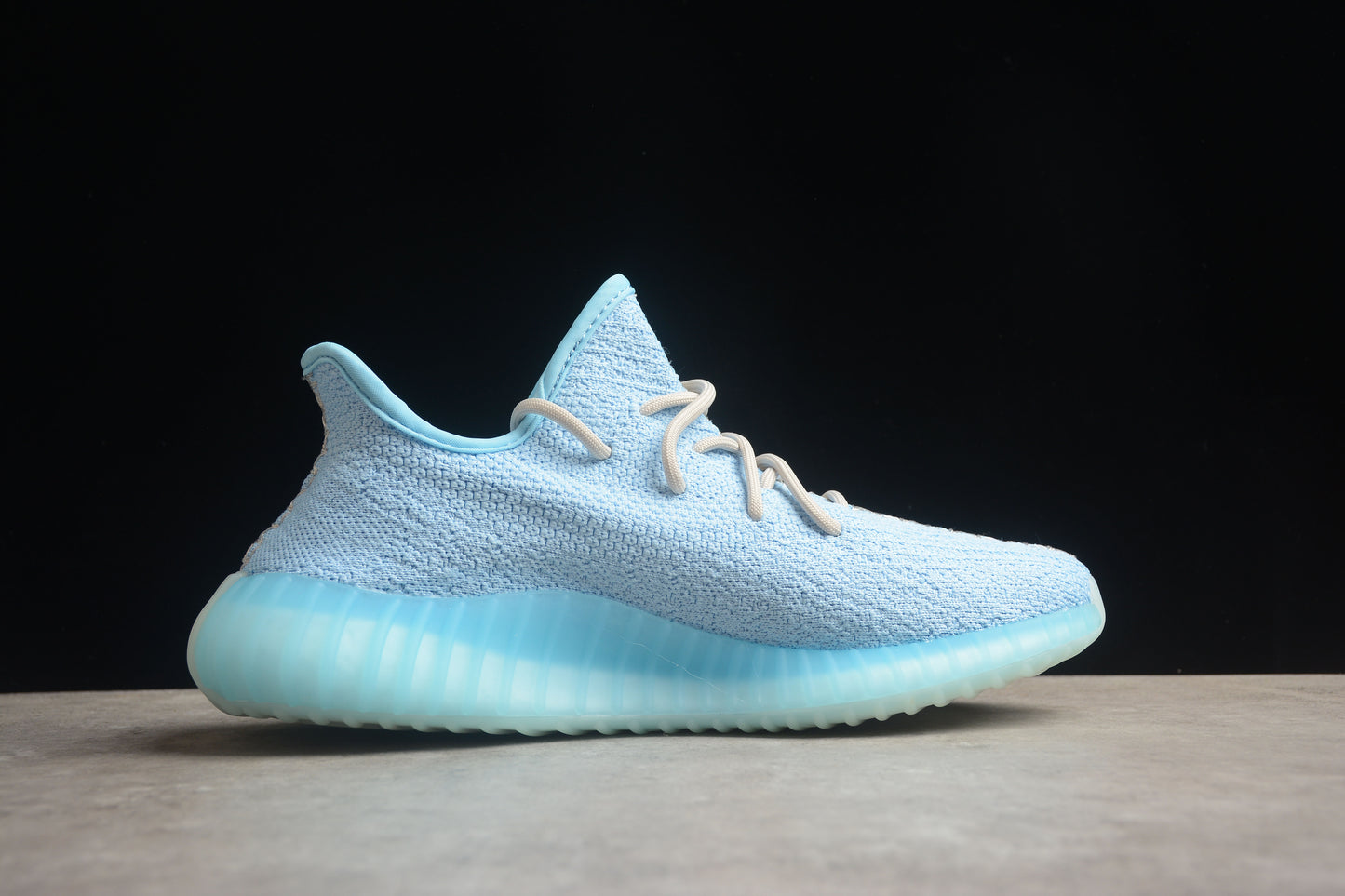 Adidas Yeezy Boost 350V2 XR9655