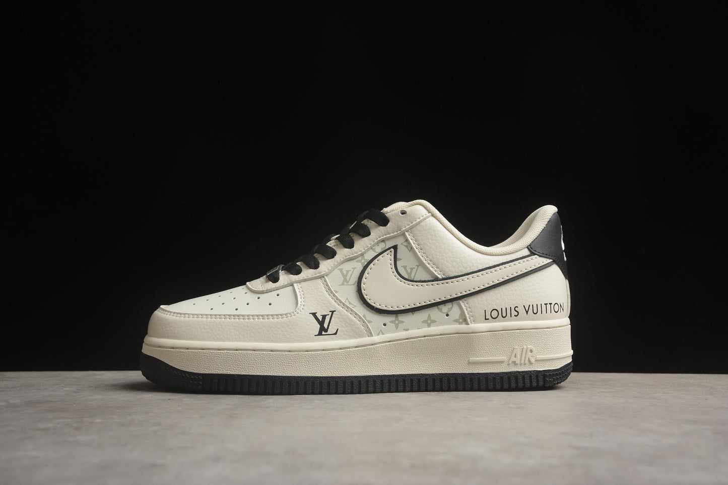 Nike Air Force 1 FB0788-100