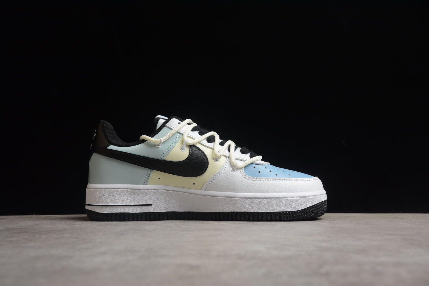 Nike Air Force 1 DH7561-102