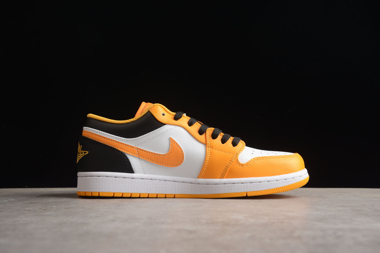 Nike Air Jordan 1 Low 553558-70