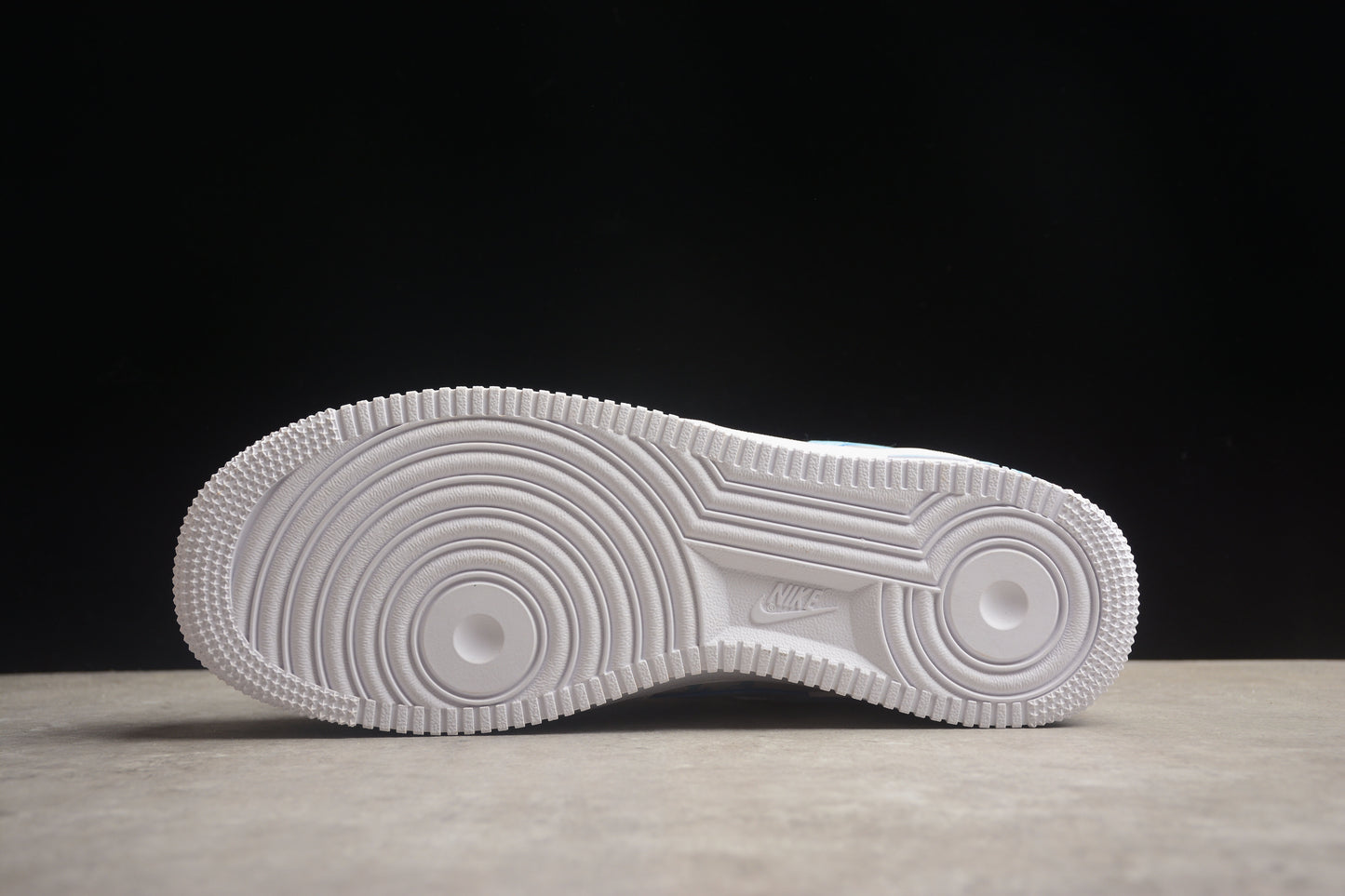 Nike Air Force 1 CW2288-005