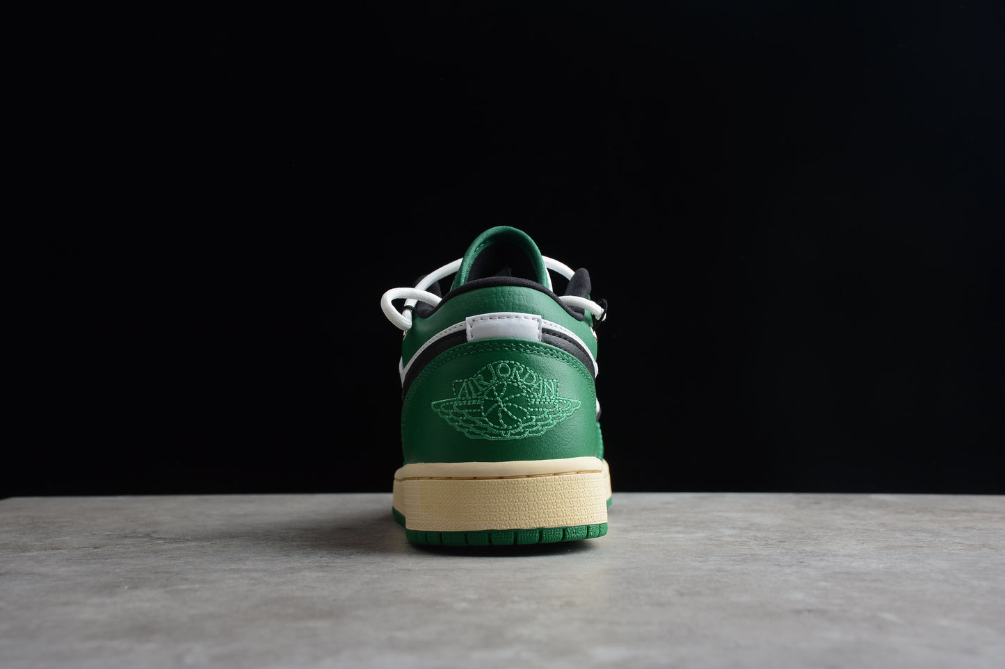 Nike Air Jordan 1 Low 553558-129