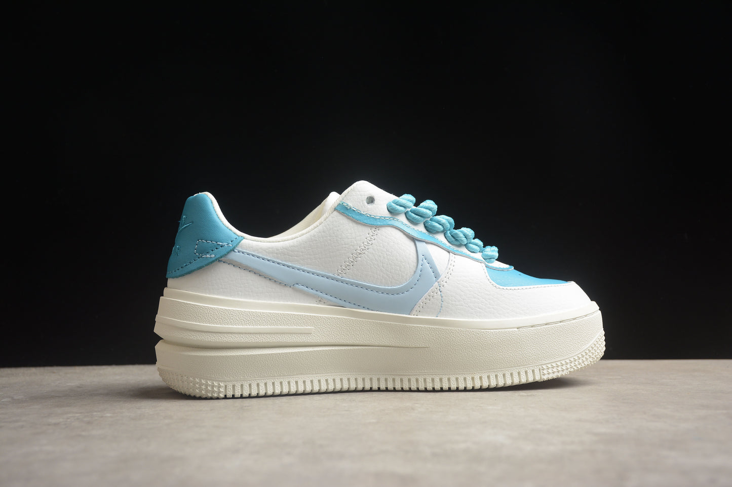 Nike Air Force 1 DJ9946-111