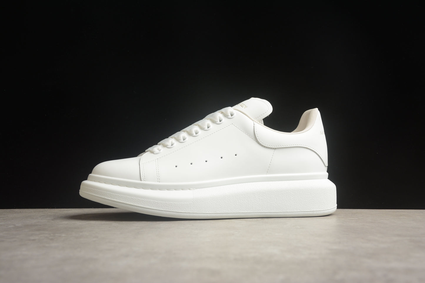 Alexander McQueen 15