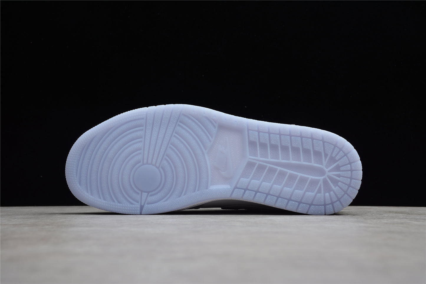 Nike Air Jordan 1 Low WhiteWolf Grey DC0774-105