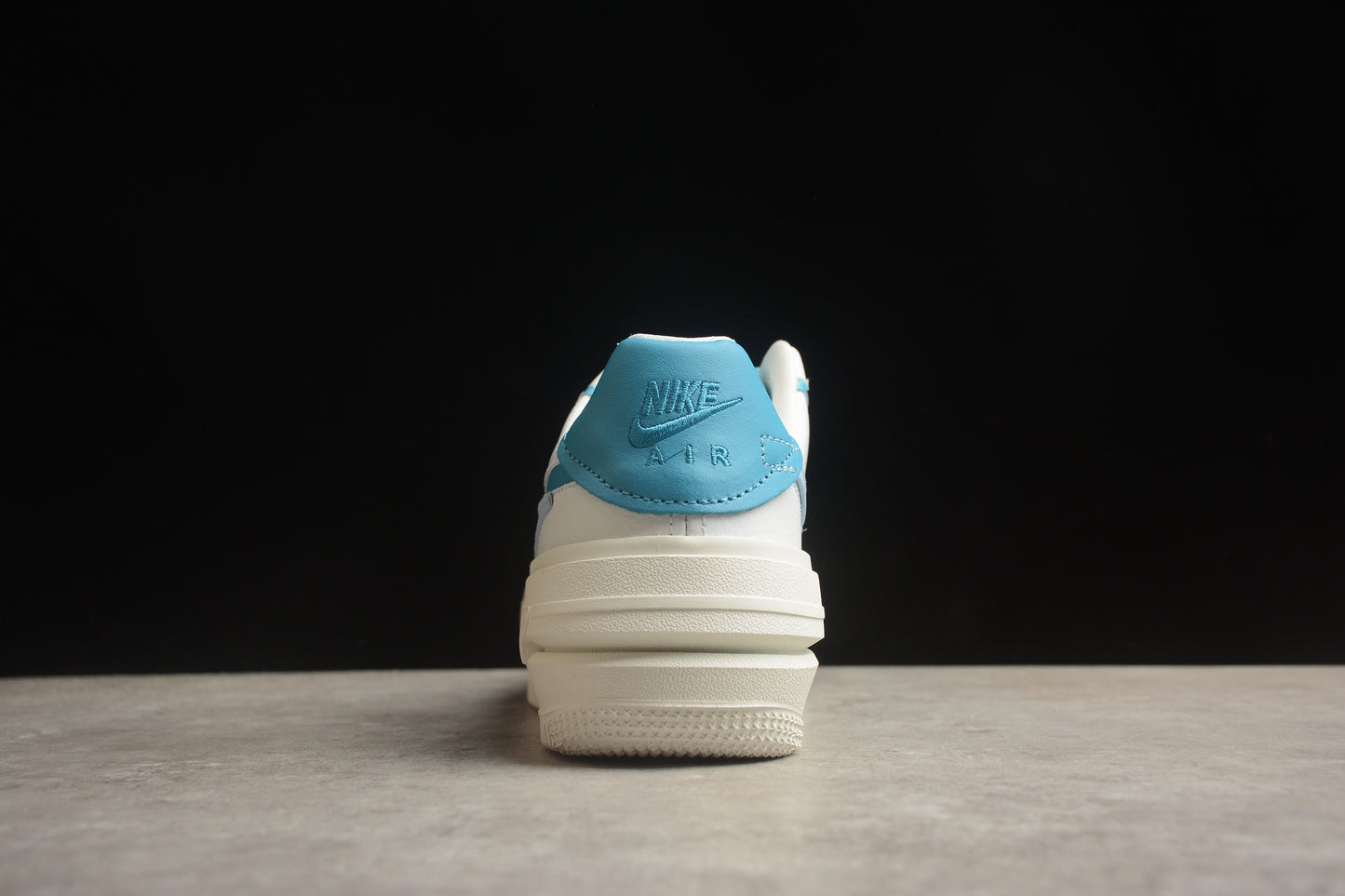 Nike Air Force 1 DJ9946-111