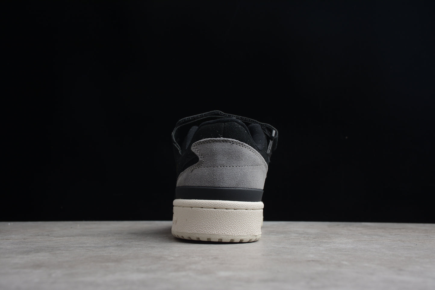 Adidas Forum 84 Low Q46366