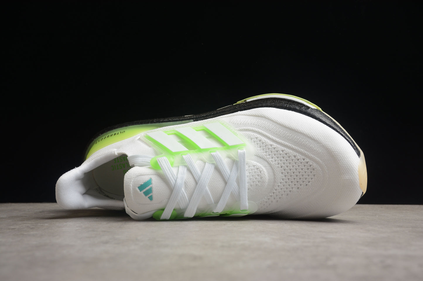 Adidas Pure Boost 23 HQ6351