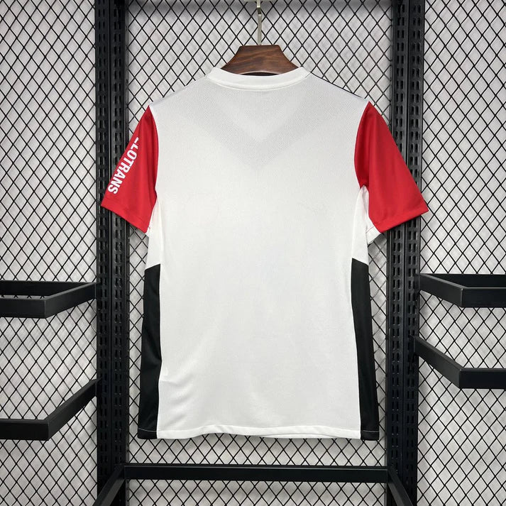Eintranch Frankfurt 2024/25 Home