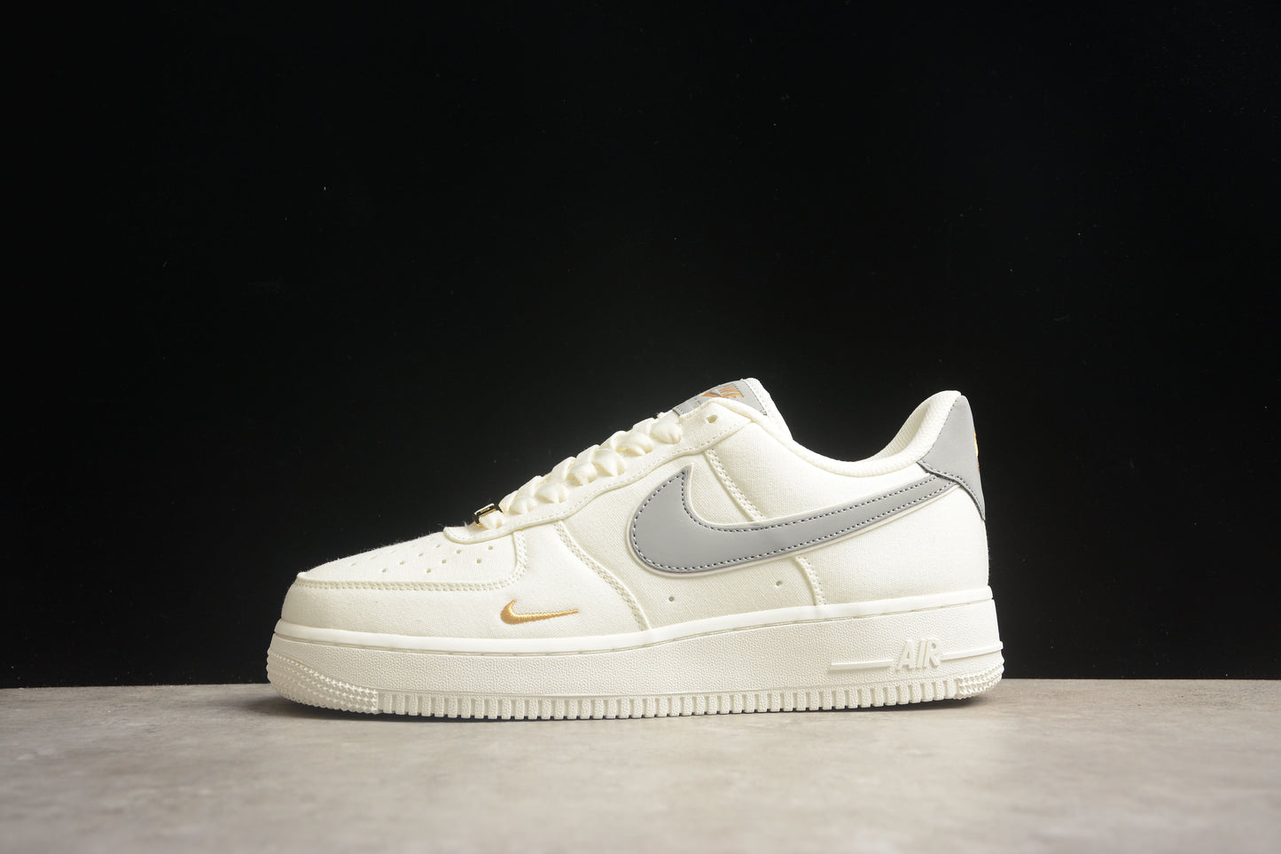 Nike Air Force 1 MN5696 609