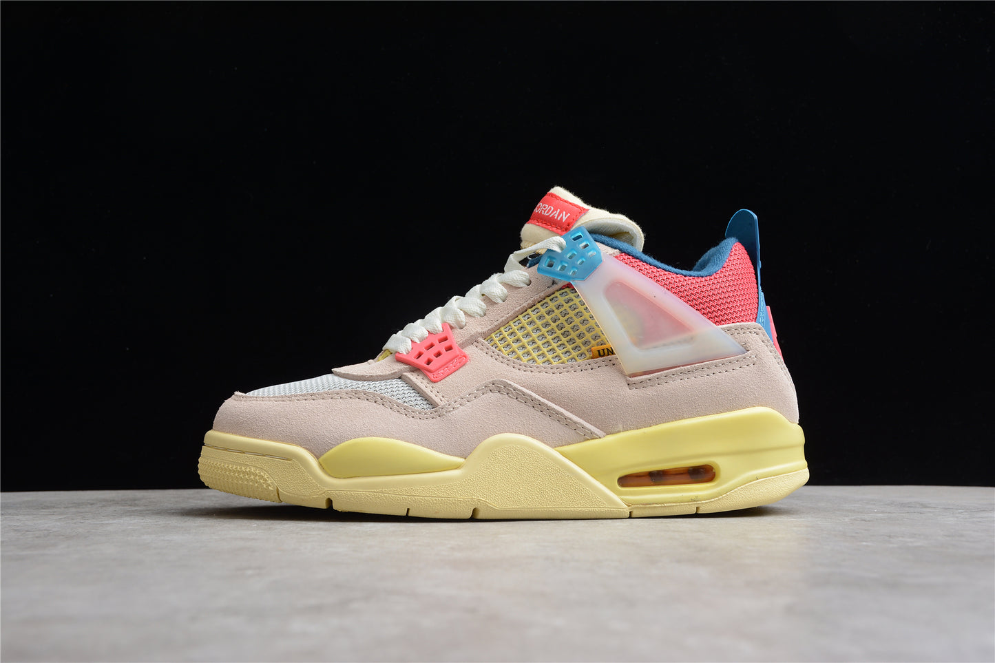 Air Jordan 4 Retro DC9533 800