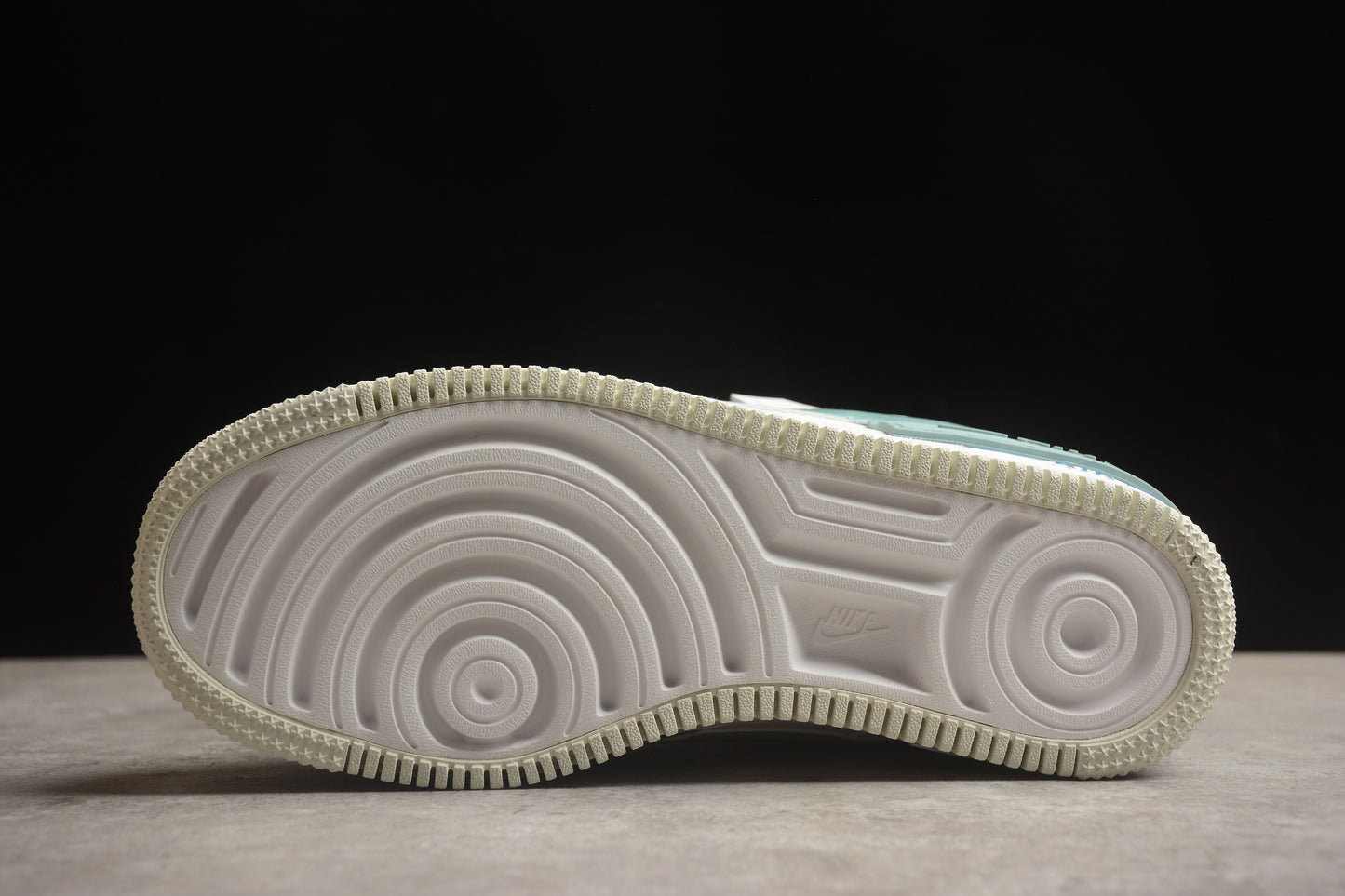 Nike Air Force 1 DZ1847-101