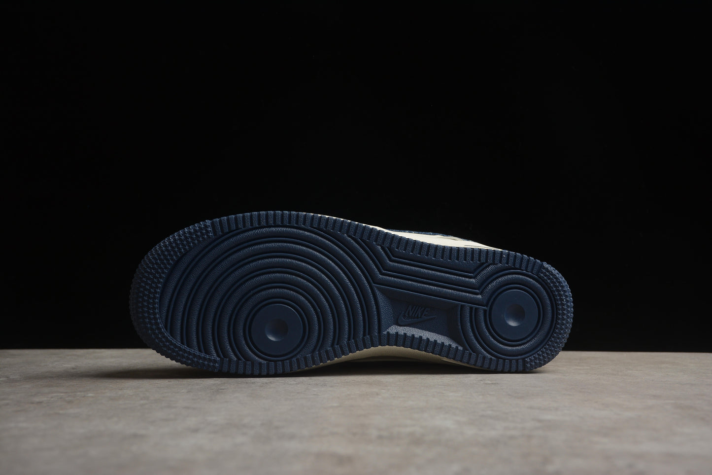 Nike Air Force 1 LU0251-133