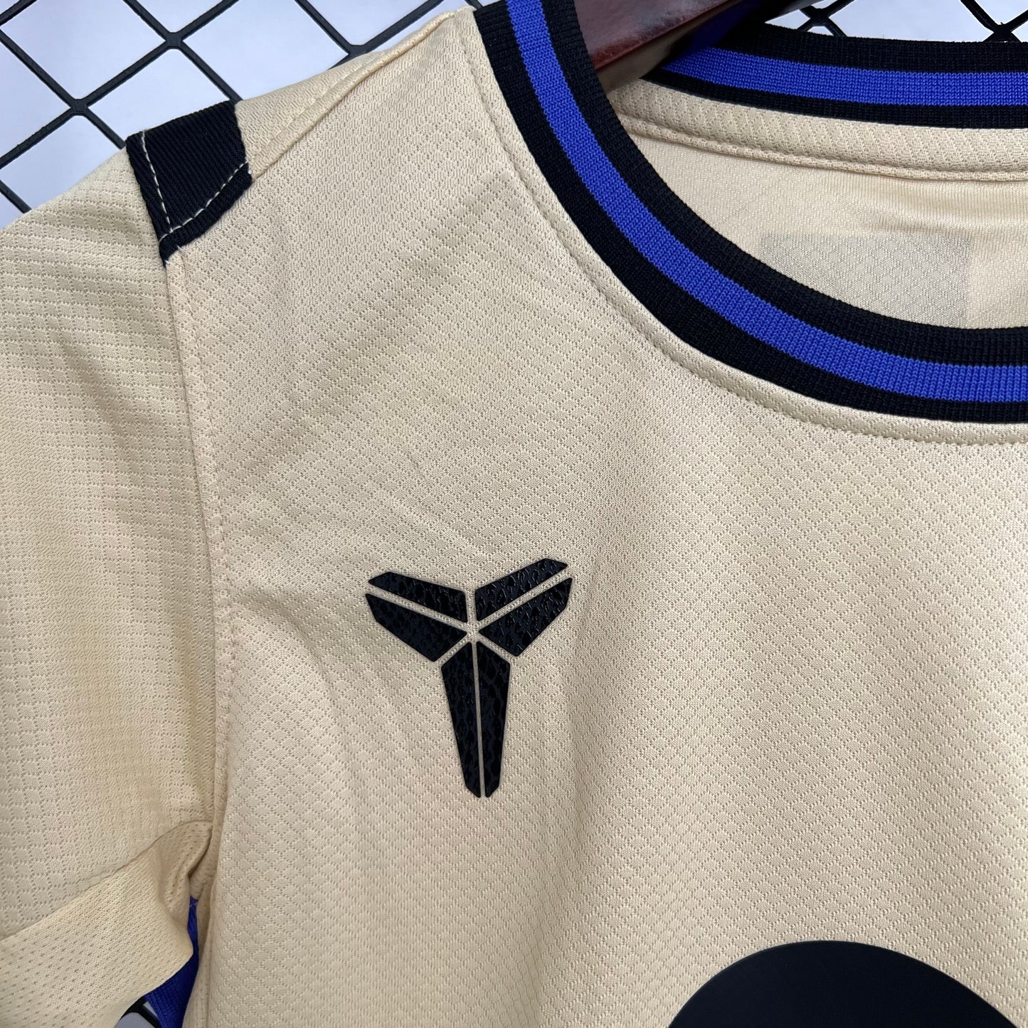 Fútbol Club Barcelona 2025/26 Away Kids Version