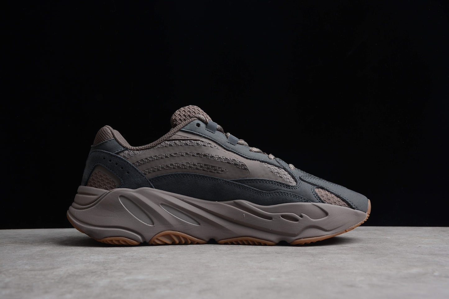 Adidas YEEZY Boost 700 GZ0724