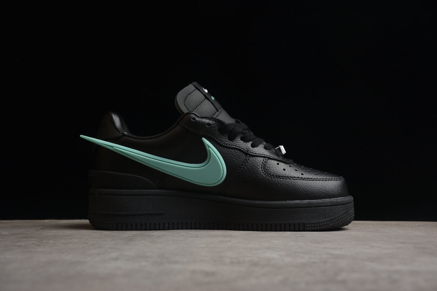 Nike Air Force 1 DZ1382-001
