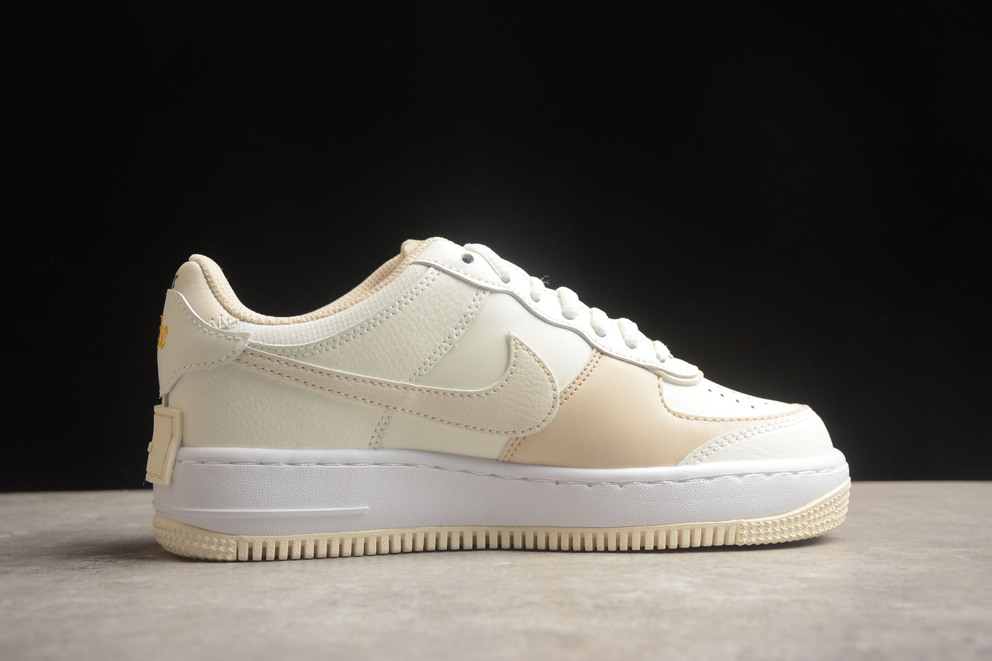 Nike Air Force 1 FQ6871-111