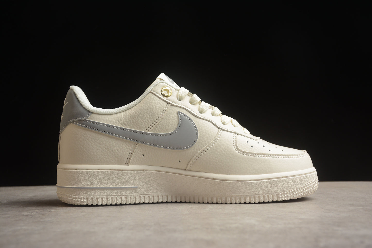 Nike Air Force 1 NK0621 977