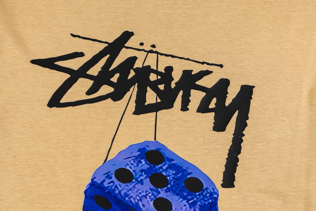 Camiseta Stussy azar