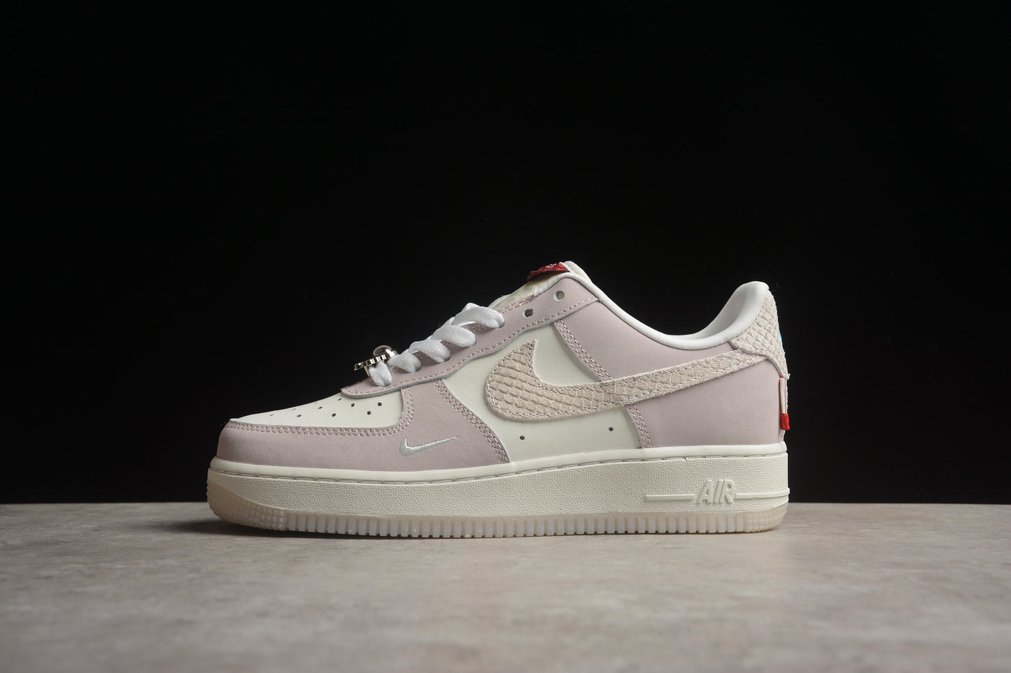 Nike Air Force 1 FZ5066-111