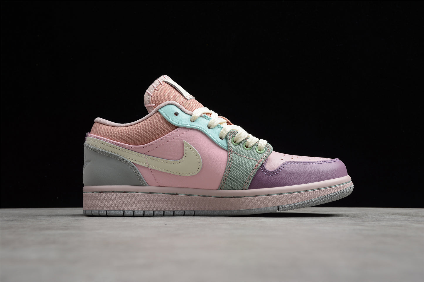 Nike Air Jordan 1 Low DJ5196-615