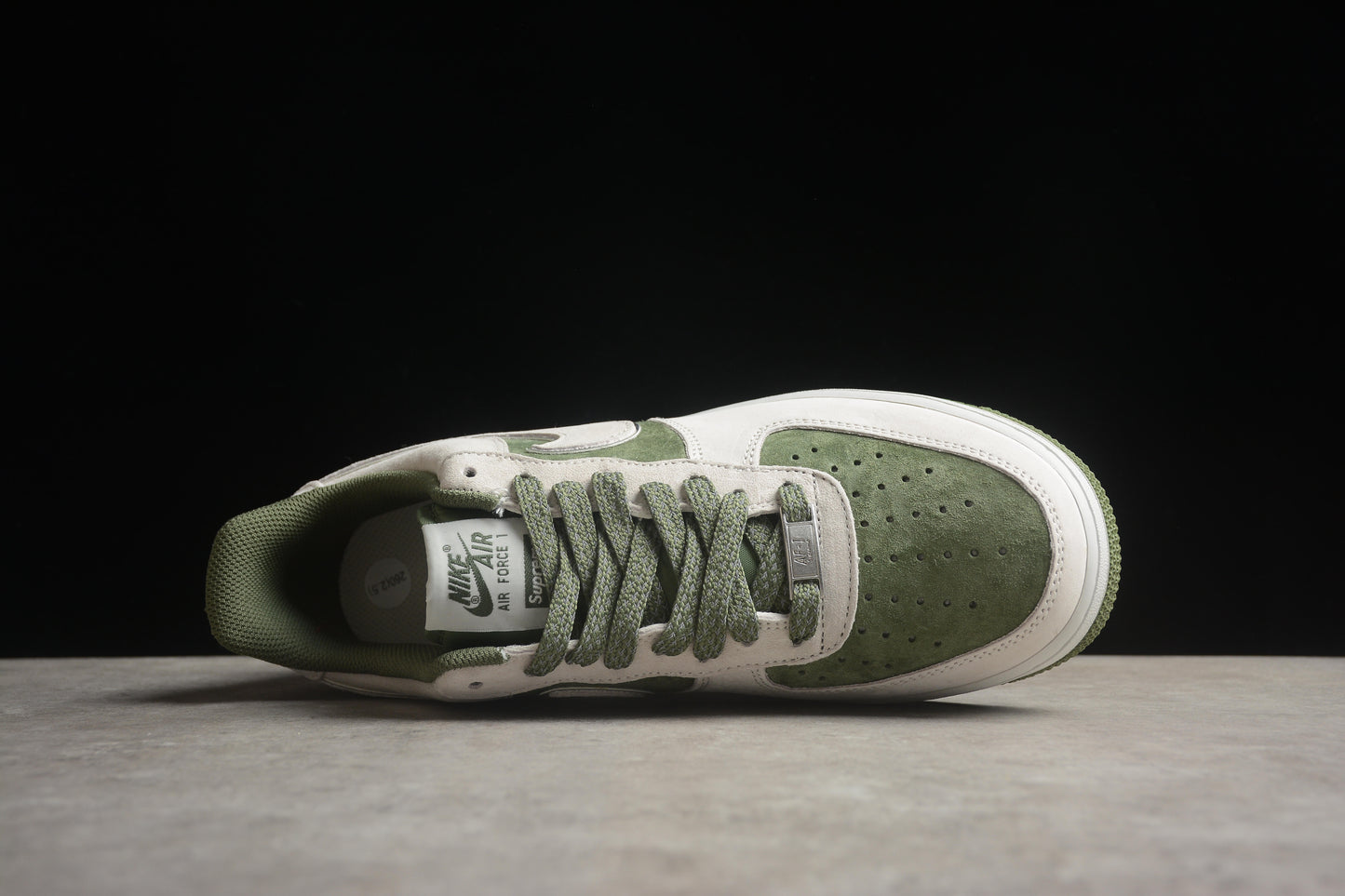 Nike Air Force 1 ME2392-106