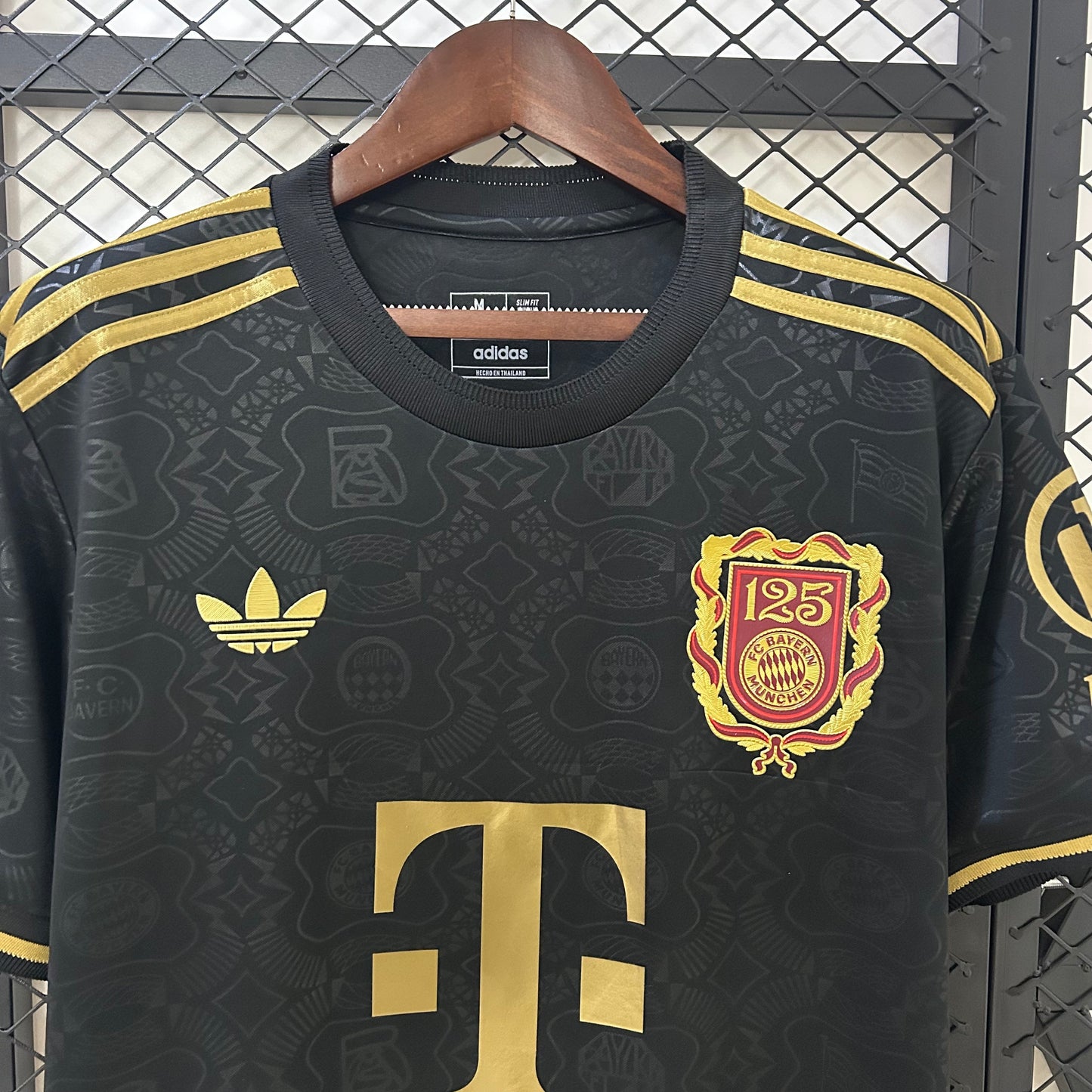 Bayern Munich 2025/26 125 aniversario