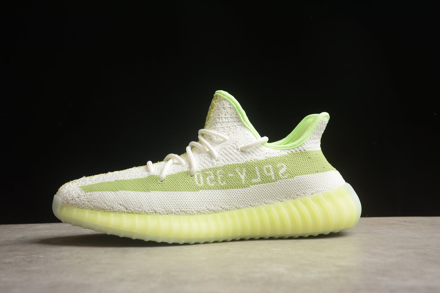 Adidas Yeezy Boost 350V2 ZZ96SN
