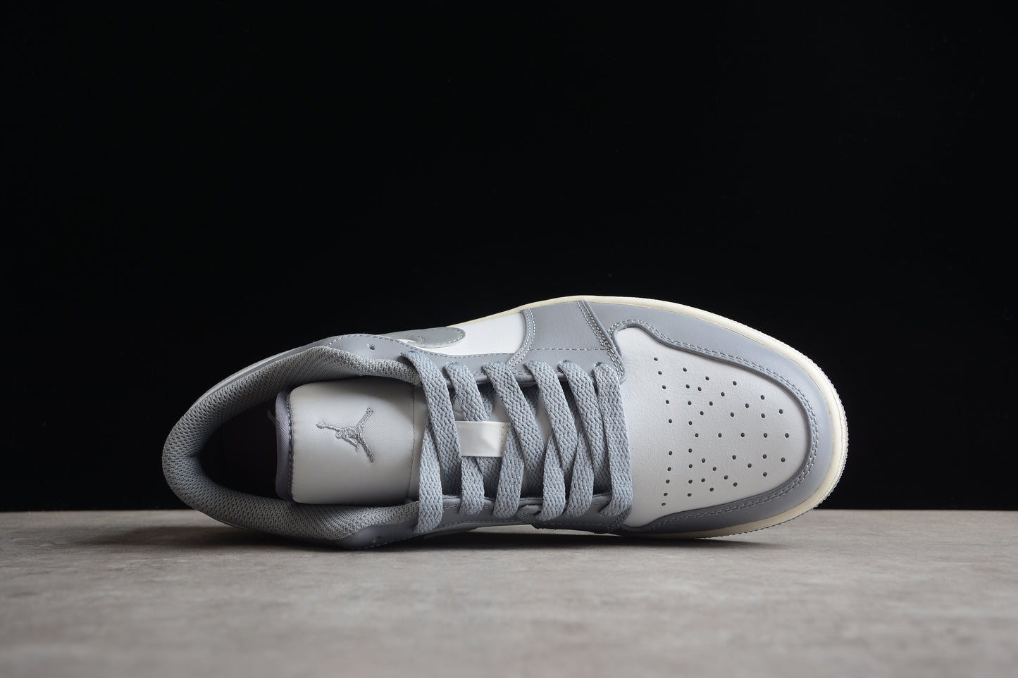 Nike Air Jordan 1 Low 553558-053