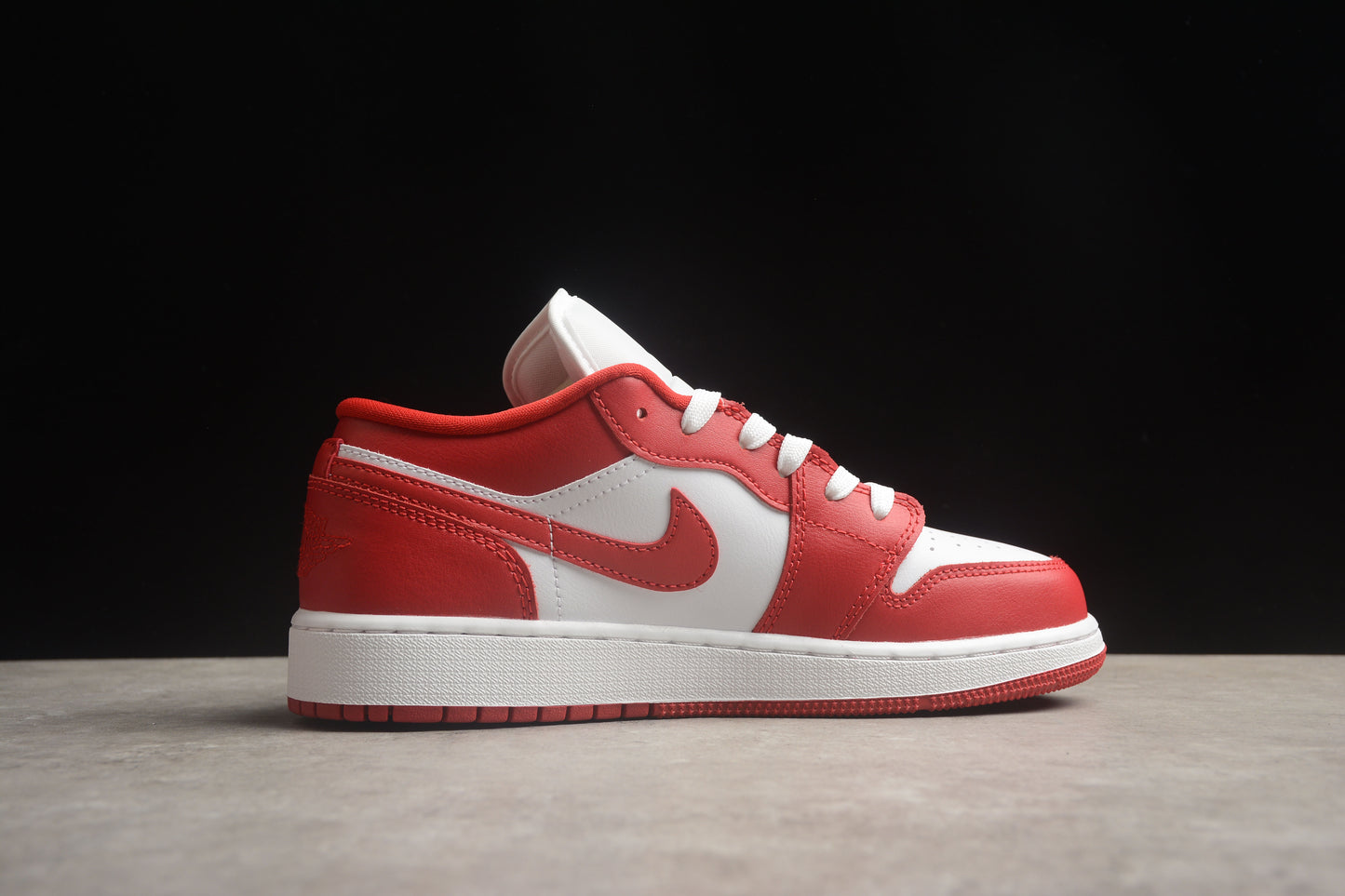 Nike Air Jordan 1 Low 553560-611