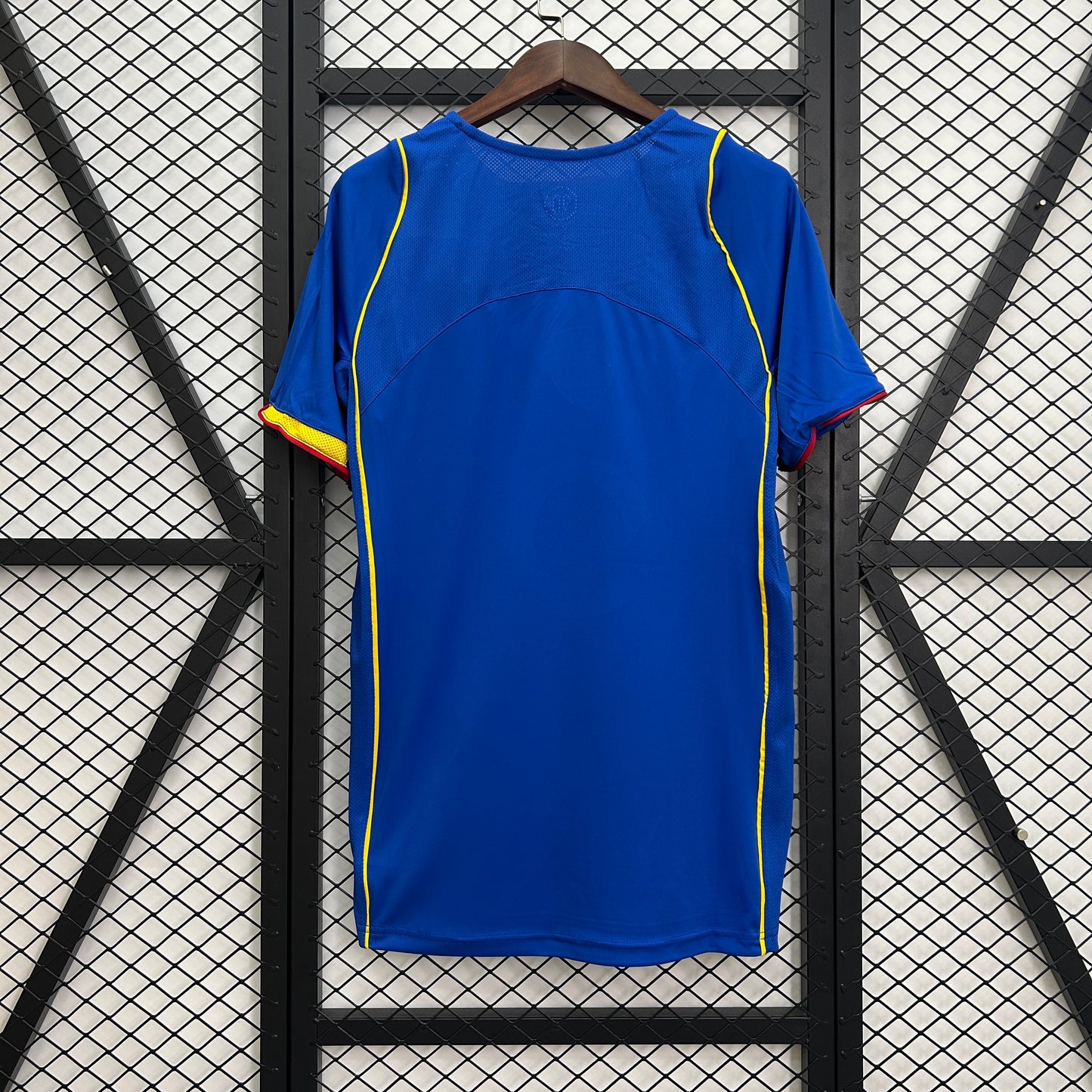 Arsenal retro 2004/05 Away