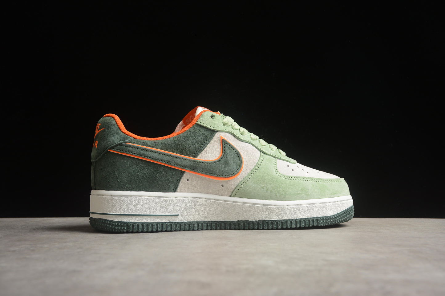 Nike Air Force 1 LF8989-777