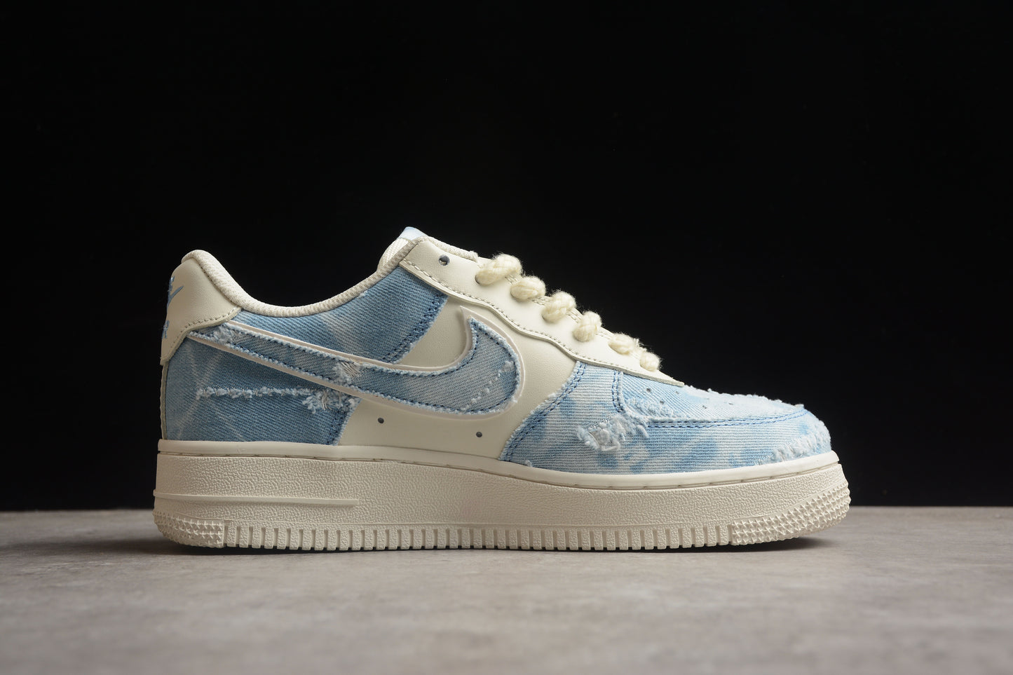 Nike Air Force 1 CW1888-611