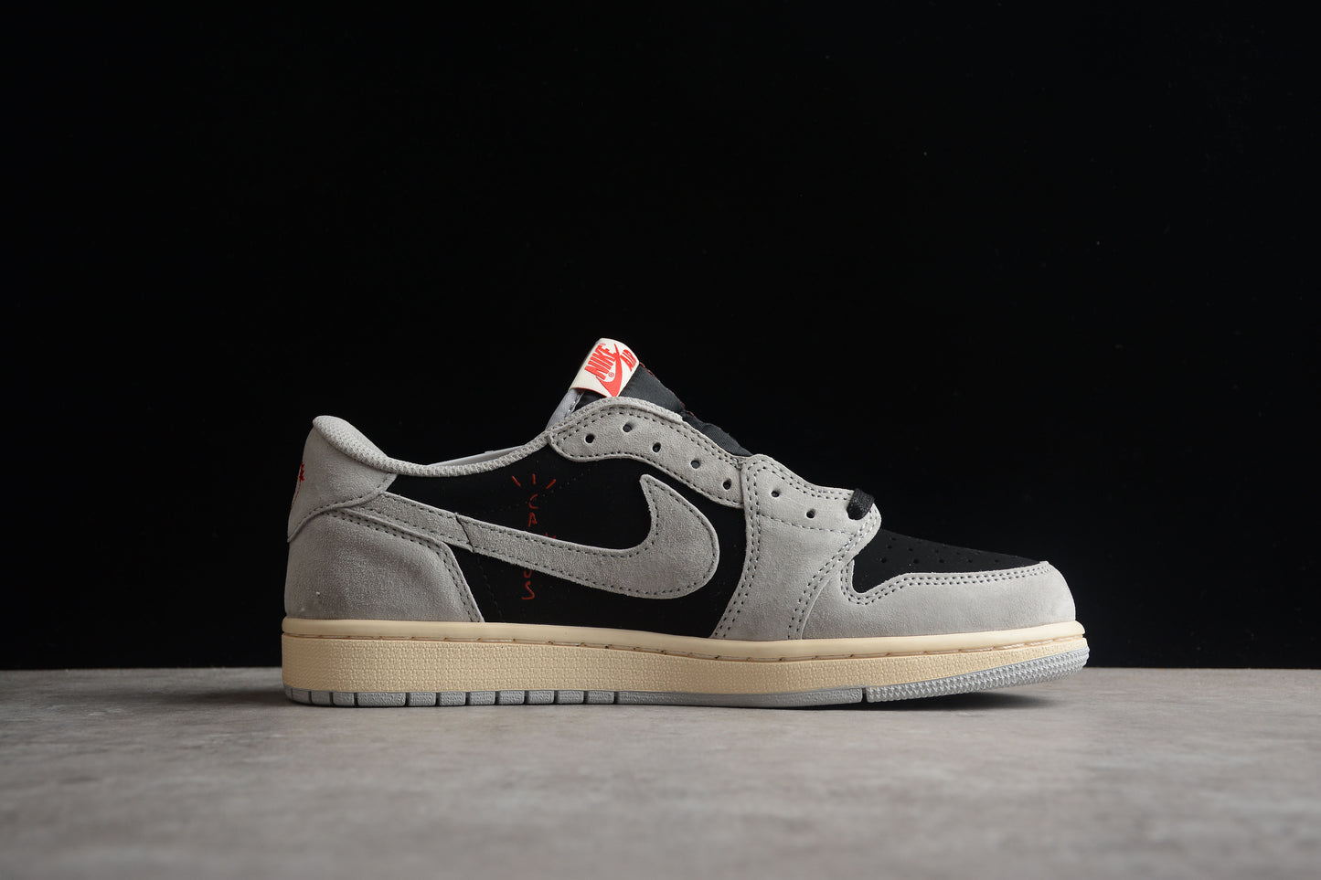 Nike Air Jordan 1 Low DM7866-010 x Travis Scott