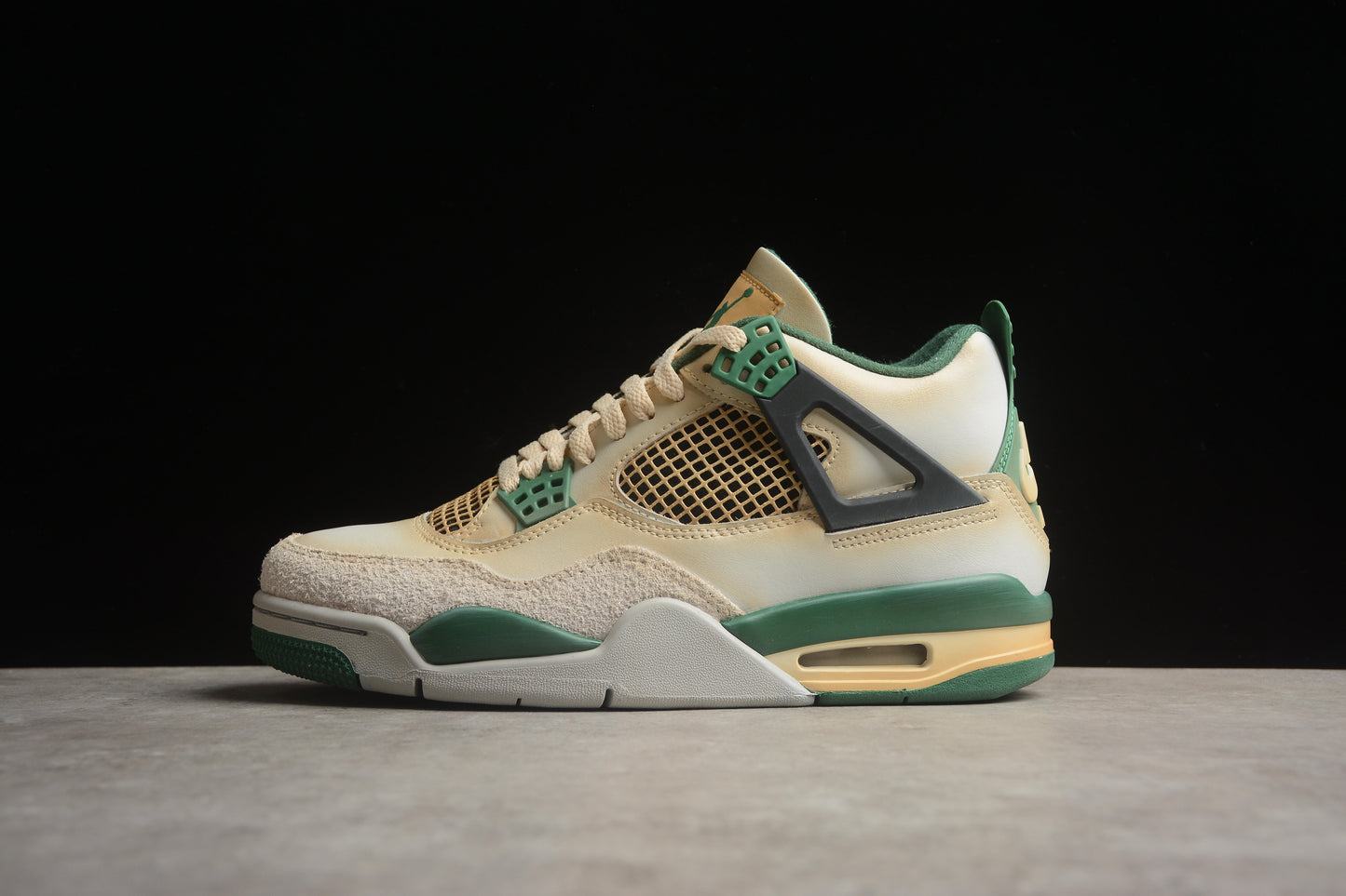 Air Jordan 4 Retro DC7770 106