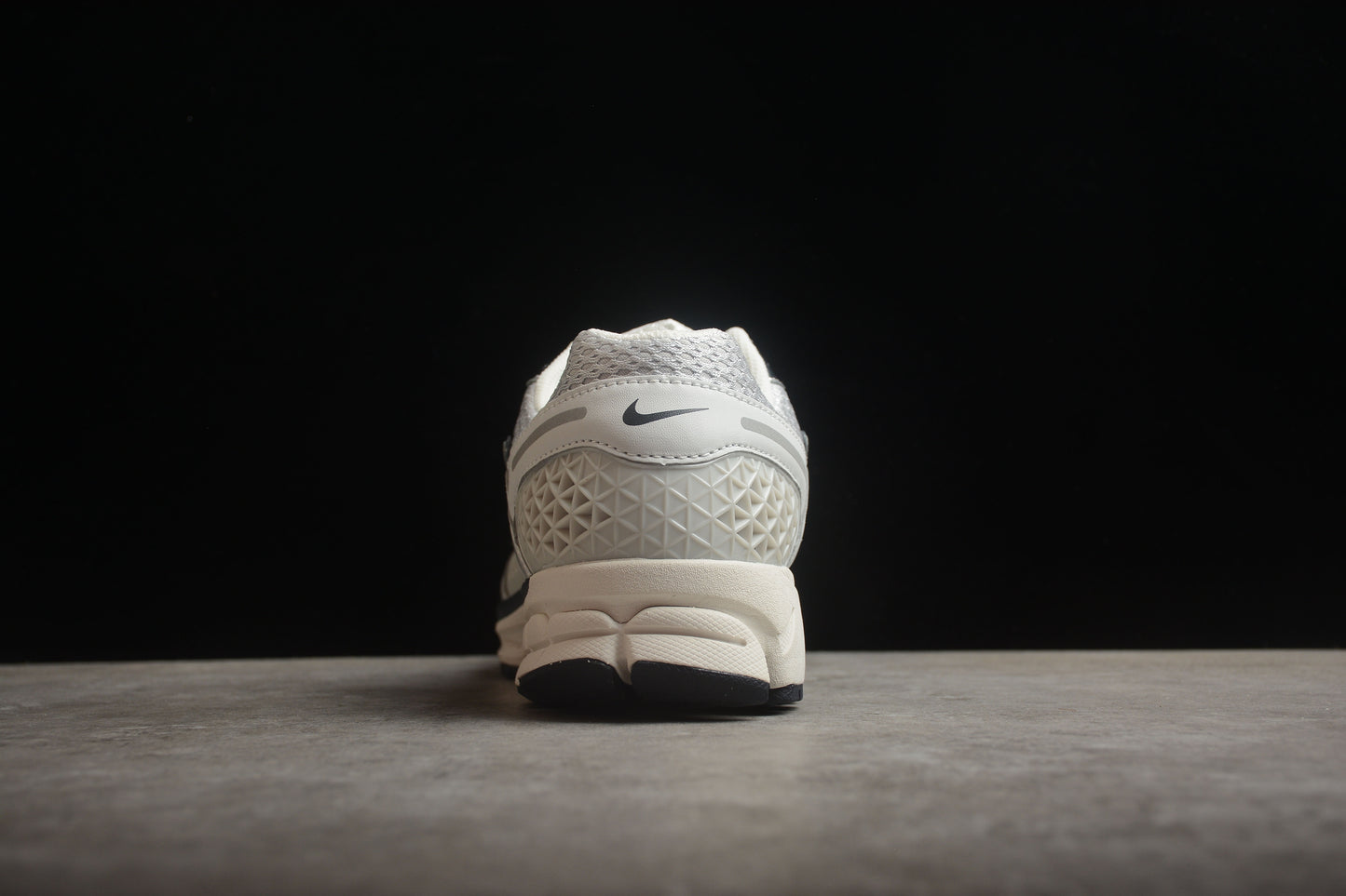 Nike Zoom Vomero 5 FD0884-025