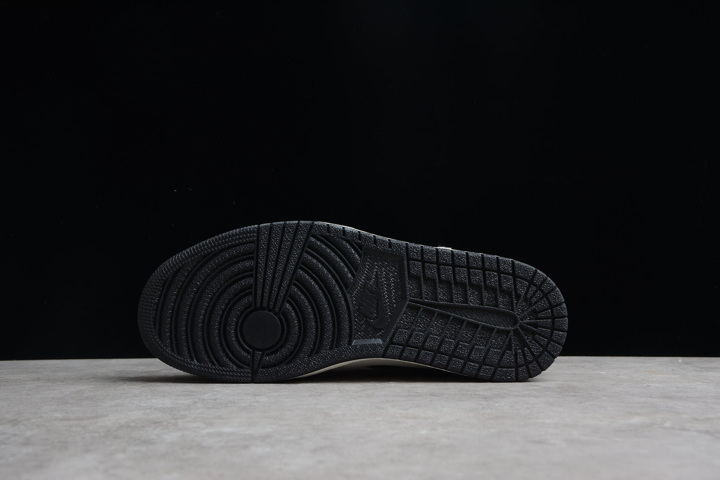 Nike Air Jordan 1 Low DC3533-100