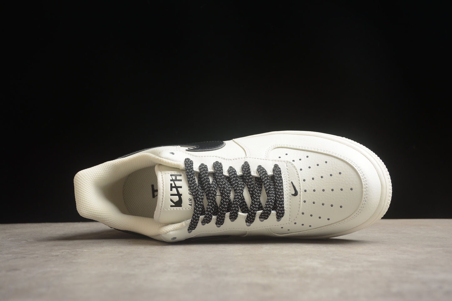 Nike Air Force 1 NY9668 235