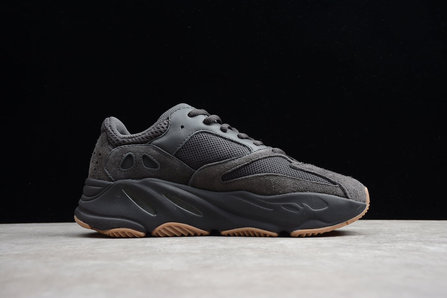 Adidas YEEZY Boost 700 FV5304