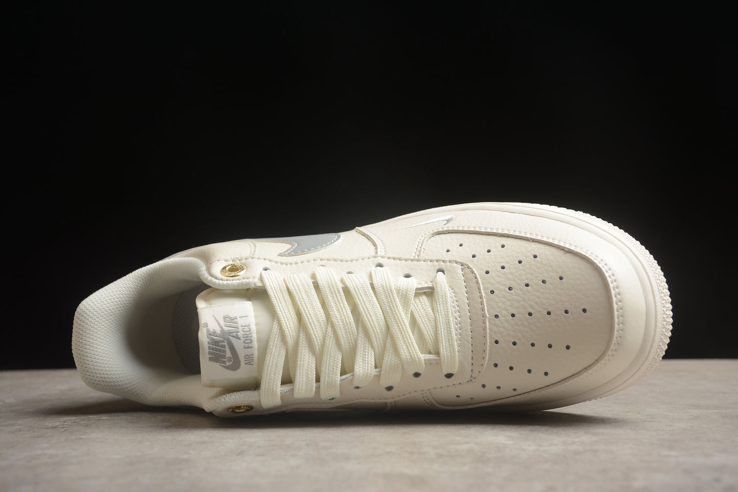 Nike Air Force 1 NK0621 977