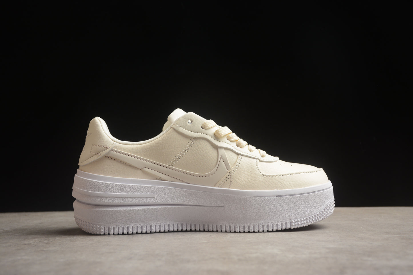 Nike Air Force 1 DJ9946 107